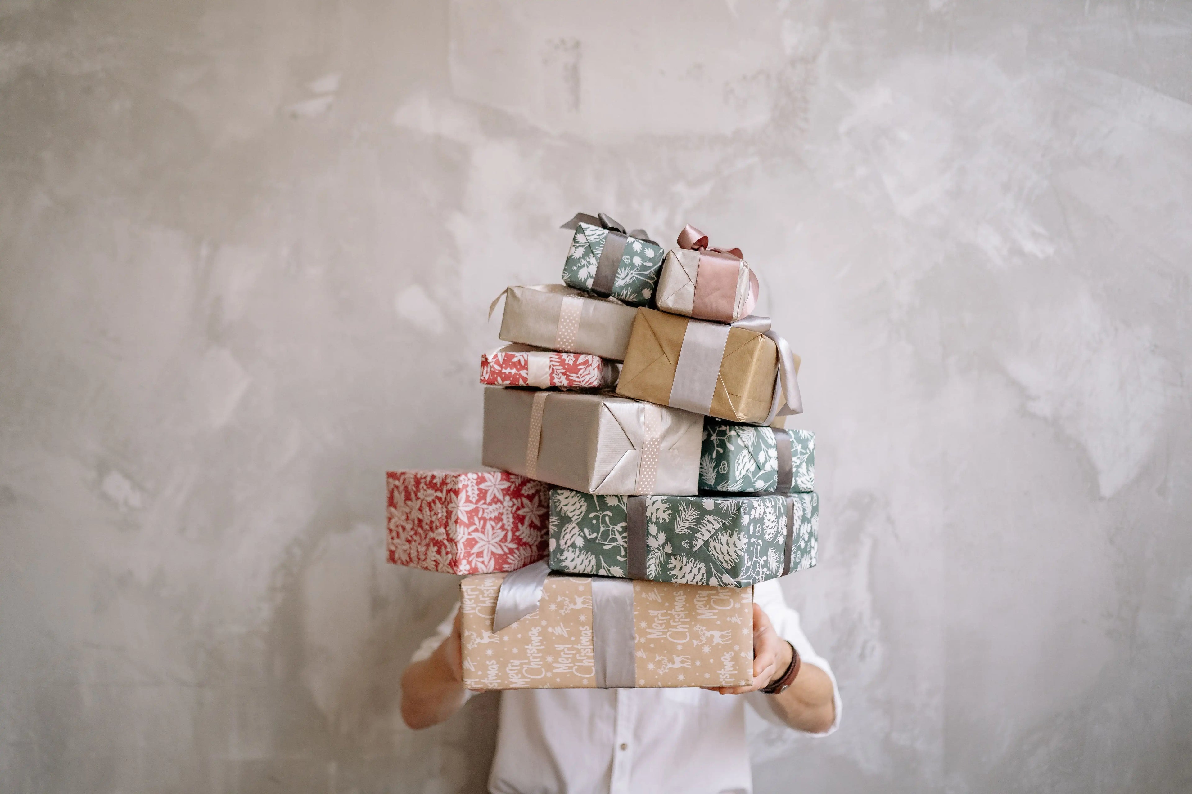What to Gift Your Pregnant Friends or Sister (That Isn't Baby Stuff)